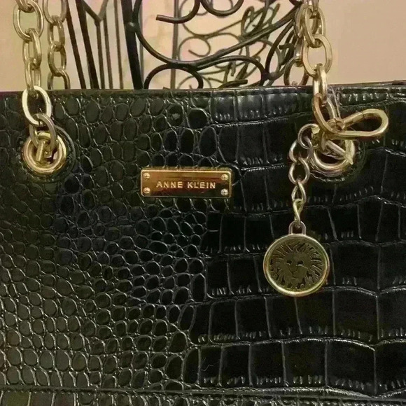 Anne Klein woman’s purse - Picture 5 of 6